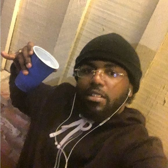 Meet your Posher, Jamal - Picture 1 of 1